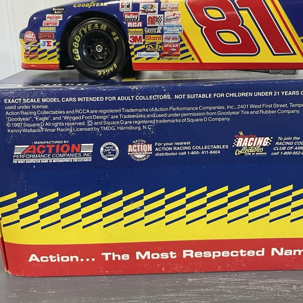 Kenny Wallace #81 Square D Racing 1997 Thunderbird ‎ 1:24 Action Diecast NIB